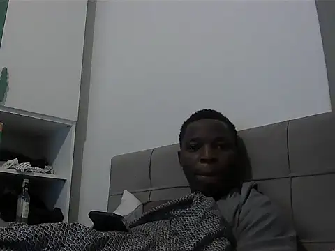 Snapshot of Bigchocco chatting on 02/20/26, 11:43 Bigchocco online show from 02/20/26, 11:43