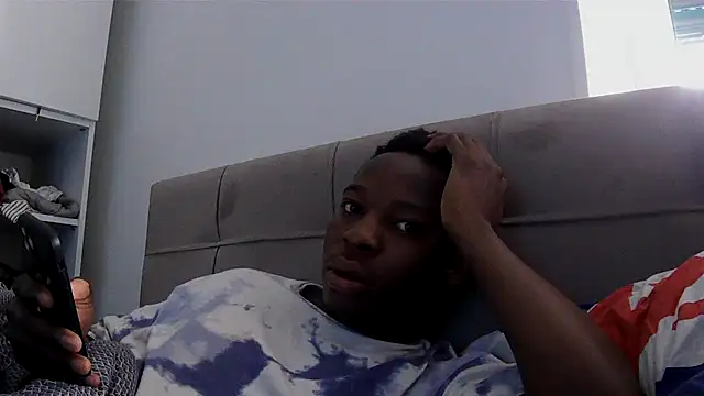 Snapshot of Bigchocco chatting on 04/14/26, 07:36 Bigchocco online show from 04/14/26, 07:36