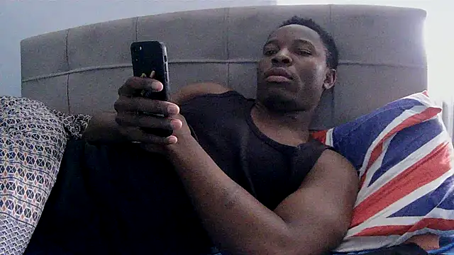 Snapshot of Bigchocco chatting on 04/16/26, 11:44 Bigchocco online show from 04/16/26, 11:44
