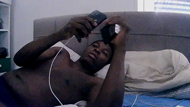 Snapshot of Bigchocco chatting on 06/14/26, 09:00 Bigchocco online show from 06/14/26, 09:00