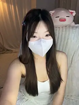 Snapshot of _xiaoxinxin_ chatting on 05/11/26, 04:04 xiaoxinxin online show from 05/11/26, 04:04