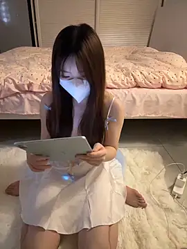 Snapshot of _xiaoxinxin_ chatting on 05/19/26, 02:12 xiaoxinxin online show from 05/19/26, 02:12