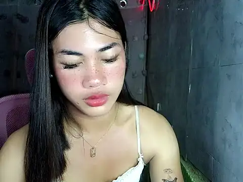 Snapshot of Margalona_ chatting on 04/30/26, 08:57 Margalona online show from 04/30/26, 08:57