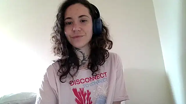 Snapshot of Dirty_Pink chatting on 03/05/26, 09:38 Dirty Pink online show from 03/05/26, 09:38