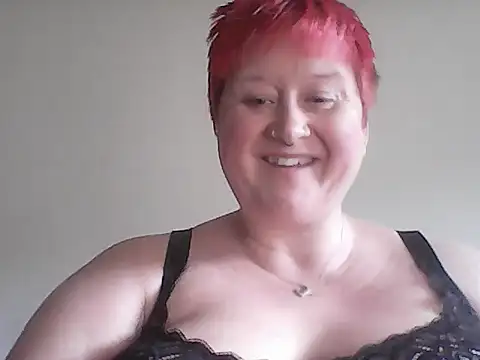 BustyRedxx online show from 04/28/26, 11:26