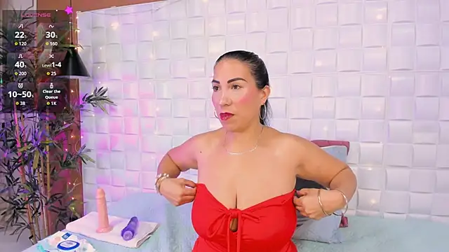 Snapshot of AmberJoyMilf chatting on 05/06/26, 12:10 AmberJoyMilf online show from 05/06/26, 12:10