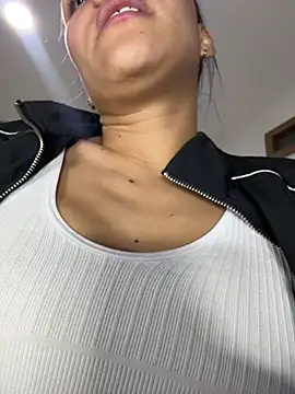 TaylorrHill online show from 05/27/26, 01:57