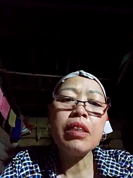 Snapshot of Agnes-baby chatting on 02/23/26, 11:40 Agnes-baby online show from 02/23/26, 11:40