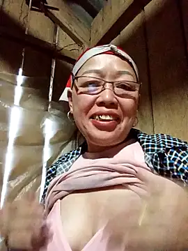 Snapshot of Agnes-baby chatting on 02/23/26, 11:46 Agnes-baby online show from 02/23/26, 11:46
