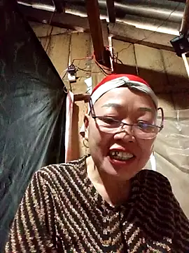 Snapshot of Agnes-baby chatting on 02/27/26, 12:43 Agnes-baby online show from 02/27/26, 12:43
