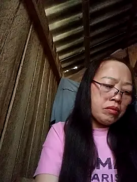 Snapshot of Agnes-baby chatting on 03/02/26, 02:47 Agnes-baby online show from 03/02/26, 02:47