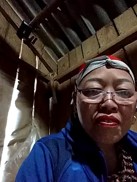 Snapshot of Agnes-baby chatting on 03/15/26, 11:33 Agnes-baby online show from 03/15/26, 11:33