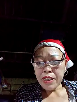 Snapshot of Agnes-baby chatting on 03/20/26, 11:48 Agnes-baby online show from 03/20/26, 11:48