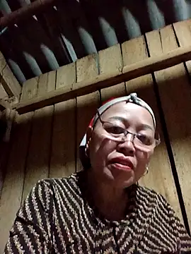 Snapshot of Agnes-baby chatting on 03/24/26, 12:10 Agnes-baby online show from 03/24/26, 12:10