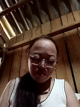 Snapshot of Agnes-baby chatting on 03/27/26, 12:49 Agnes-baby online show from 03/27/26, 12:49