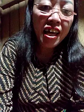 Snapshot of Agnes-baby chatting on 04/05/26, 02:47 Agnes-baby online show from 04/05/26, 02:47