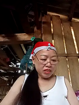 Snapshot of Agnes-baby chatting on 04/11/26, 08:29 Agnes-baby online show from 04/11/26, 08:29