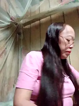 Snapshot of Agnes-baby chatting on 05/01/26, 10:58 Agnes-baby online show from 05/01/26, 10:58