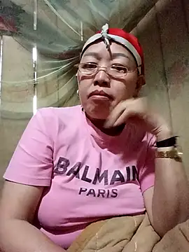 Snapshot of Agnes-baby chatting on 05/02/26, 11:04 Agnes-baby online show from 05/02/26, 11:04