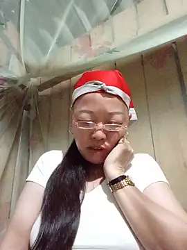 Snapshot of Agnes-baby chatting on 05/12/26, 10:29 Agnes-baby online show from 05/12/26, 10:29