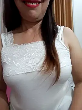 Snapshot of Lika_mec chatting on 05/30/26, 03:31 Lika mec online show from 05/30/26, 03:31