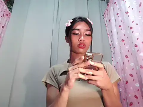 Snapshot of Goddess_katrina26 chatting on 02/04/26, 09:42 Goddess katrina26 online show from 02/04/26, 09:42