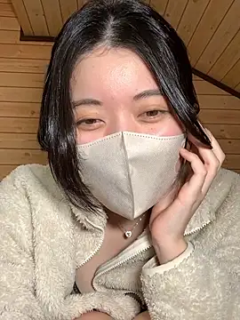 Snapshot of minami_room chatting on 01/11/26, 04:17 minami room online show from 01/11/26, 04:17