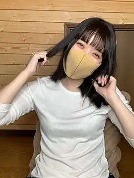 Snapshot of minami_room chatting on 05/15/26, 01:29 minami room online show from 05/15/26, 01:29