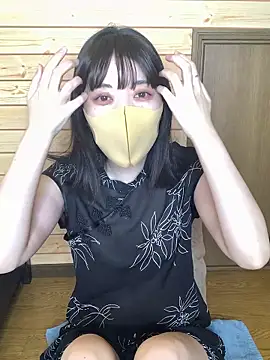 Snapshot of minami_room chatting on 05/18/26, 06:19 minami room online show from 05/18/26, 06:19