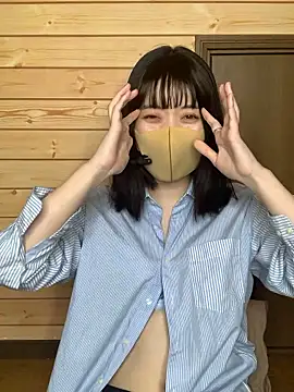 Snapshot of minami_room chatting on 05/24/26, 12:21 minami room online show from 05/24/26, 12:21