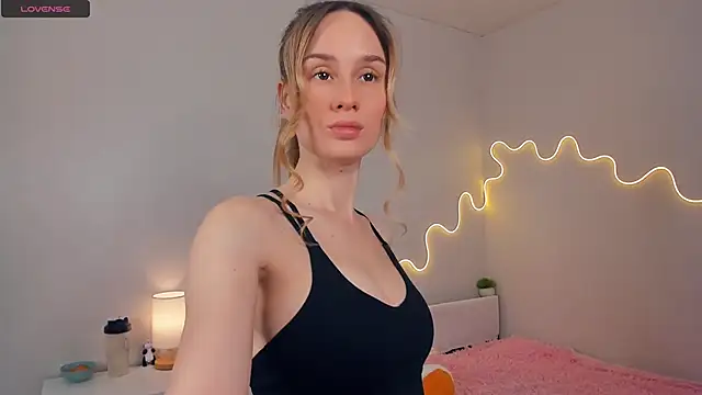 Kirawithvibe online show from 05/22/26, 02:40
