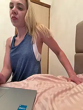ElenaWhitmore online show from 06/30/26, 07:48