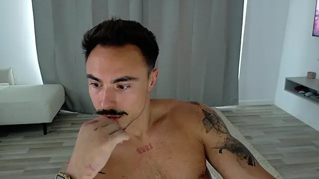 Snapshot of Master_Lukas chatting on 06/02/26, 04:20 Master Lukas online show from 06/02/26, 04:20