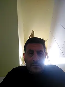 Snapshot of colosone chatting on 10/21/25, 07:42 colosone online show from 10/21/25, 07:42