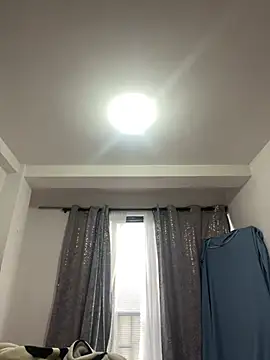 Snapshot of Violett_hott_ chatting on 04/30/26, 11:38 Violett hott online show from 04/30/26, 11:38