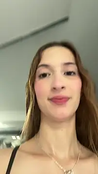 Snapshot of emilywilliis chatting on 02/26/26, 12:48 emilywilliis online show from 02/26/26, 12:48
