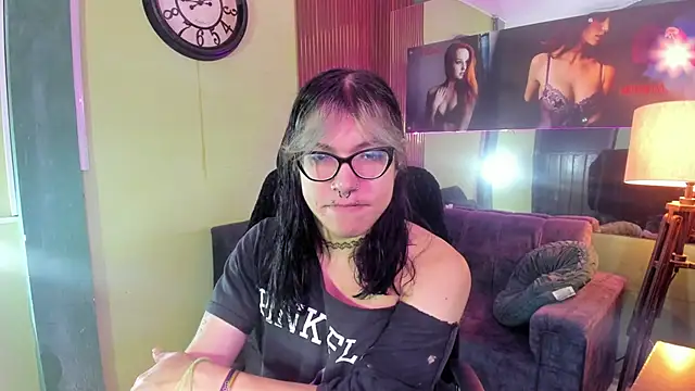 Snapshot of lilith_ayanami chatting on 05/27/26, 12:13 lilith ayanami online show from 05/27/26, 12:13
