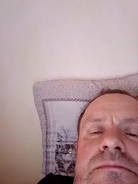 Snapshot of kanos71 chatting on 04/18/26, 03:05 kanos71 online show from 04/18/26, 03:05