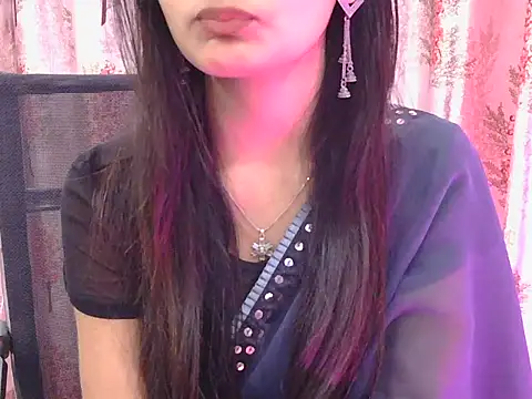 Snapshot of sweet_riyaaa chatting on 02/01/26, 05:17 sweet riyaaa online show from 02/01/26, 05:17