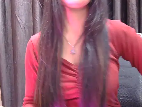 Snapshot of sweet_riyaaa chatting on 02/18/26, 05:47 sweet riyaaa online show from 02/18/26, 05:47