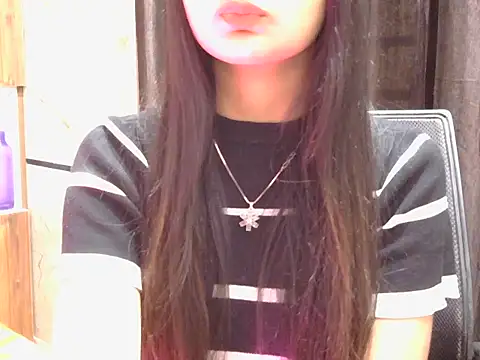 Snapshot of sweet_riyaaa chatting on 02/21/26, 05:30 sweet riyaaa online show from 02/21/26, 05:30