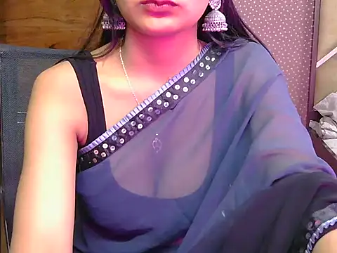 Snapshot of sweet_riyaaa chatting on 04/11/26, 07:45 sweet riyaaa online show from 04/11/26, 07:45