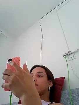 Snapshot of ofjuliaa chatting on 01/10/26, 06:31 ofjuliaa online show from 01/10/26, 06:31