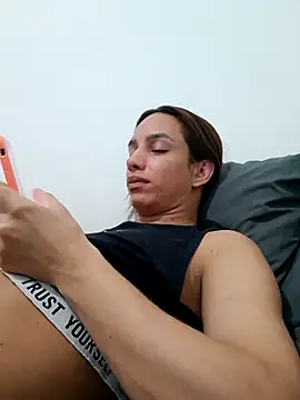 Snapshot of ofjuliaa chatting on 03/06/26, 07:27 ofjuliaa online show from 03/06/26, 07:27