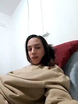 Snapshot of ofjuliaa chatting on 06/11/26, 03:15 ofjuliaa online show from 06/11/26, 03:15