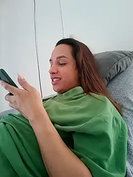 ofjuliaa online show from 07/27/26, 06:04
