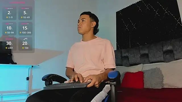 Liamsubtle01 online show from 07/11/26, 10:51