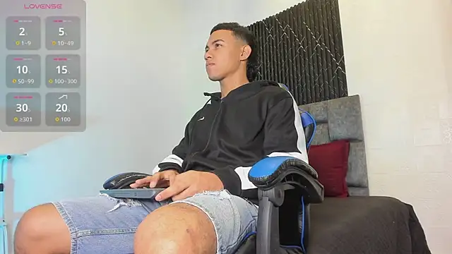 Liamsubtle01 online show from 07/23/26, 11:08
