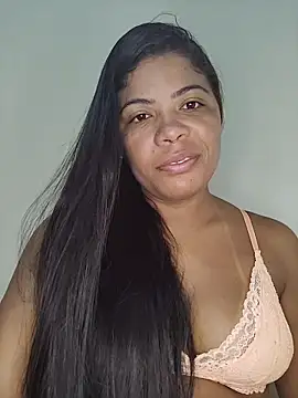 Snapshot of Indiafogosa23 chatting on 04/17/26, 10:29 Indiafogosa23 online show from 04/17/26, 10:29