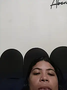 Snapshot of Indiafogosa23 chatting on 05/02/26, 01:21 Indiafogosa23 online show from 05/02/26, 01:21